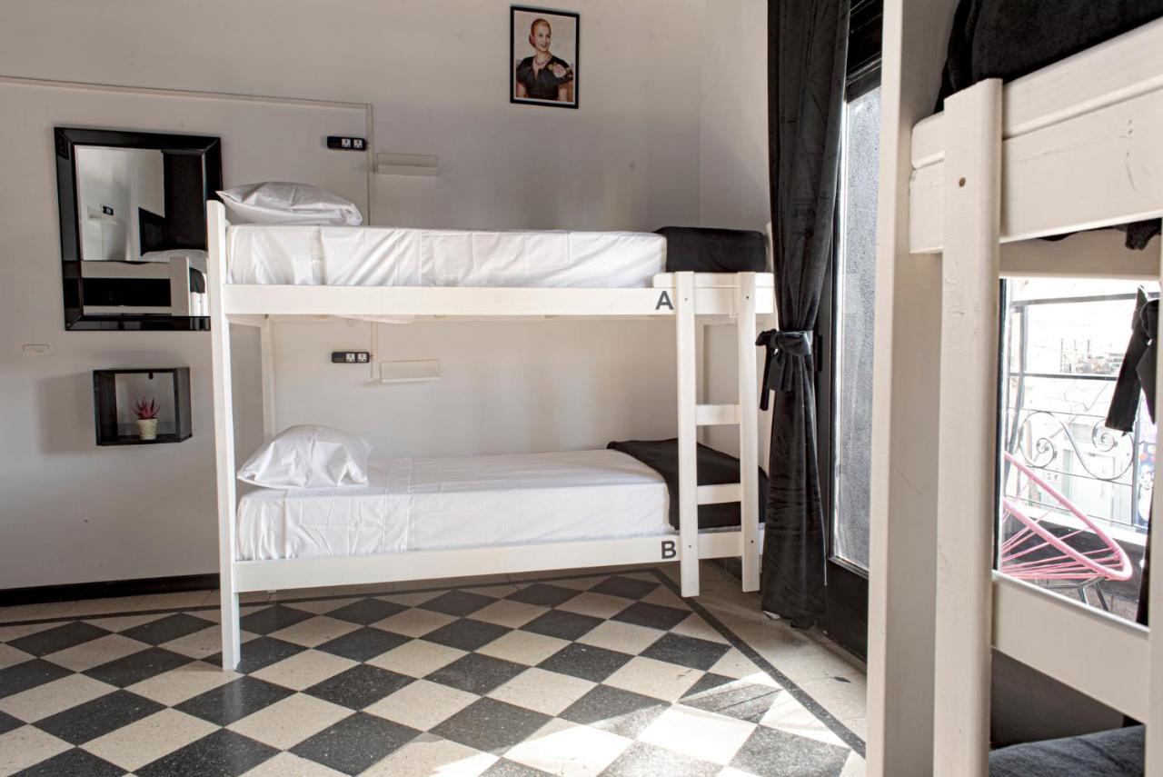 Ph Palermo Hostel บัวโนสไอเรส ภายนอก รูปภาพ