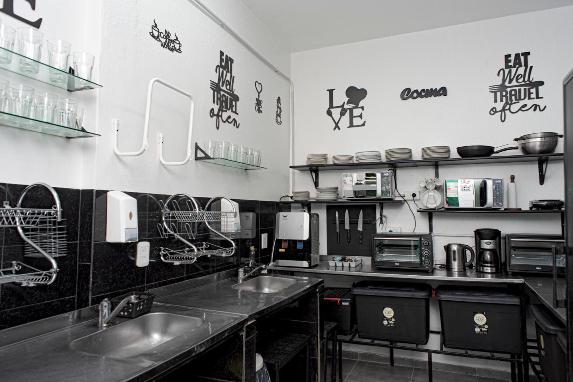 Ph Palermo Hostel บัวโนสไอเรส ภายนอก รูปภาพ